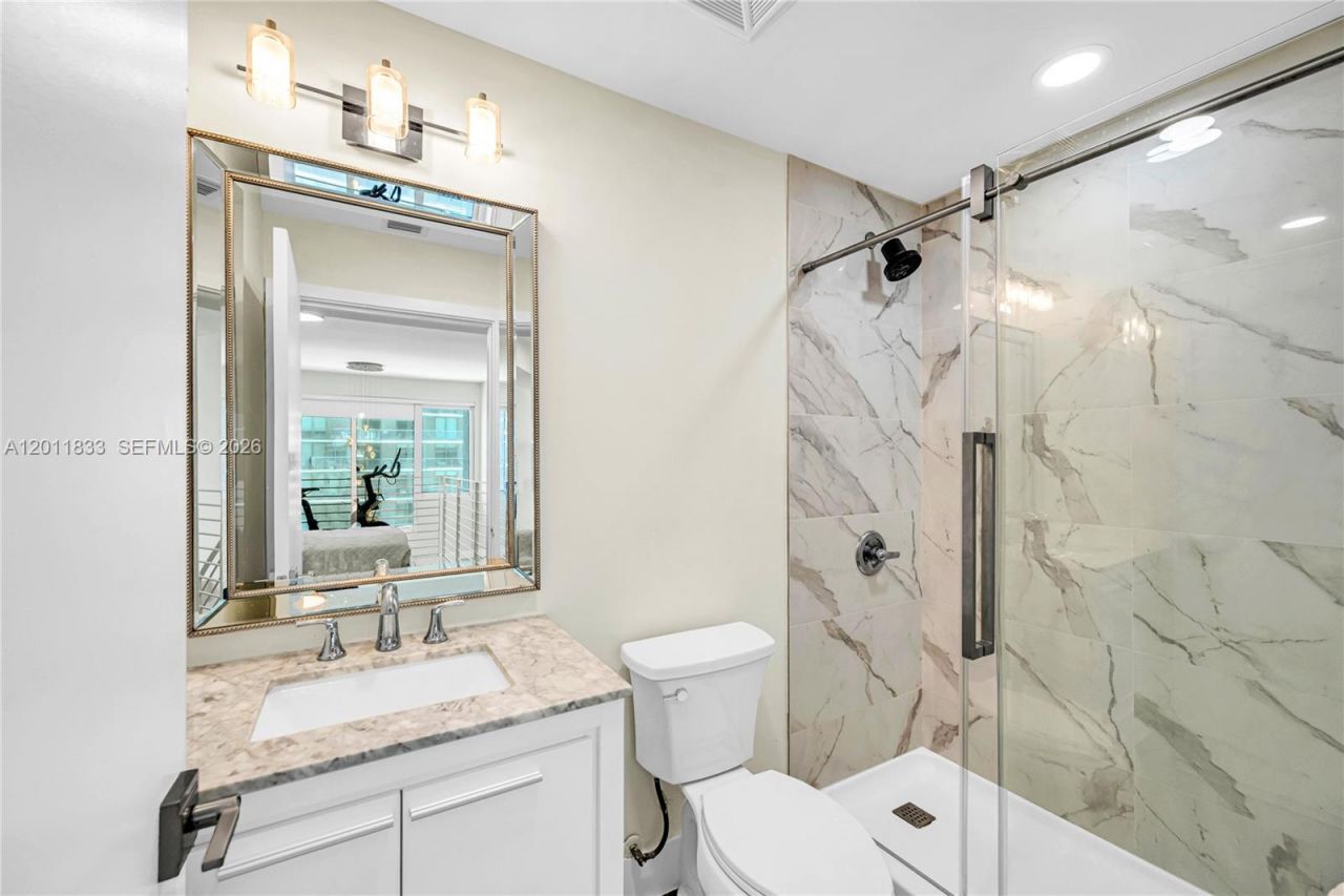 60 SW 13th St , Unit 2014, Miami, FL 33130 Photo