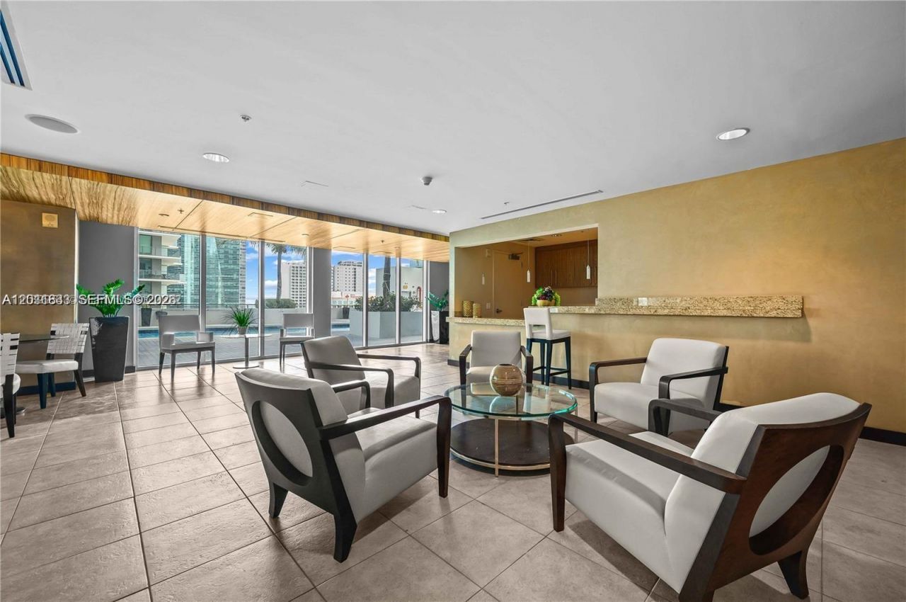 60 SW 13th St , Unit 2014, Miami, FL 33130 Photo