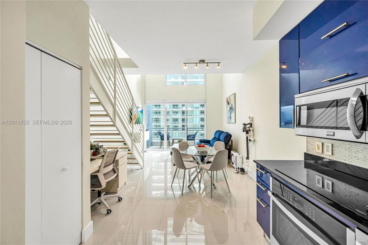 60 SW 13th St , Unit 2014, Miami, FL 33130 Photo