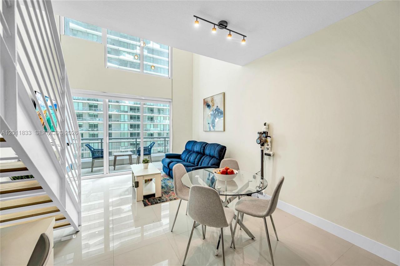 60 SW 13th St , Unit 2014, Miami, FL 33130 Photo