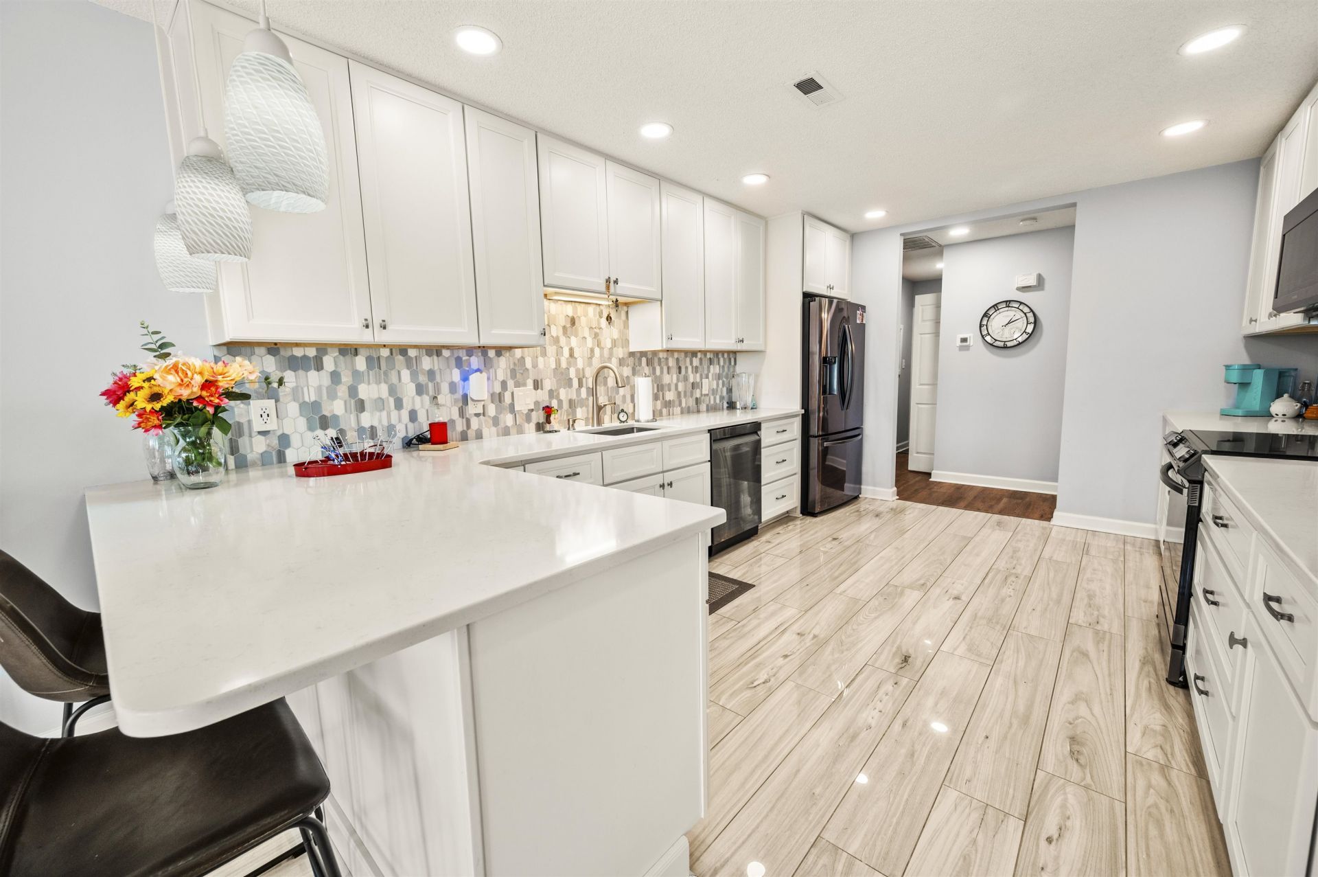 527 Quail Ct.  Photo 8