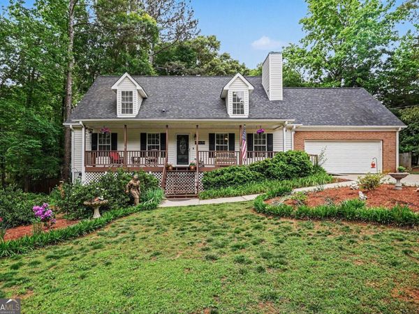 120 Lynnview Court, Mcdonough, GA 30252