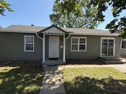 3924-3926 Ivy St, Sacramento, CA 95838 Photo