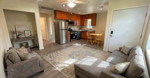 3924-3926 Ivy St, Sacramento, CA 95838 Photo