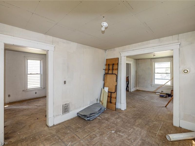 1107 W 2nd Street, Lorain, OH 44052 Photo 17