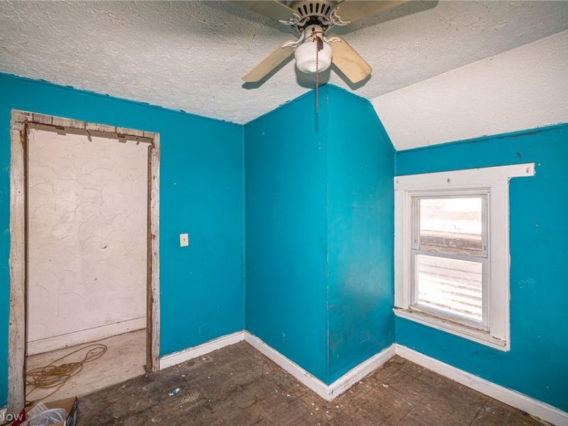 1107 W 2nd Street, Lorain, OH 44052 Photo 20