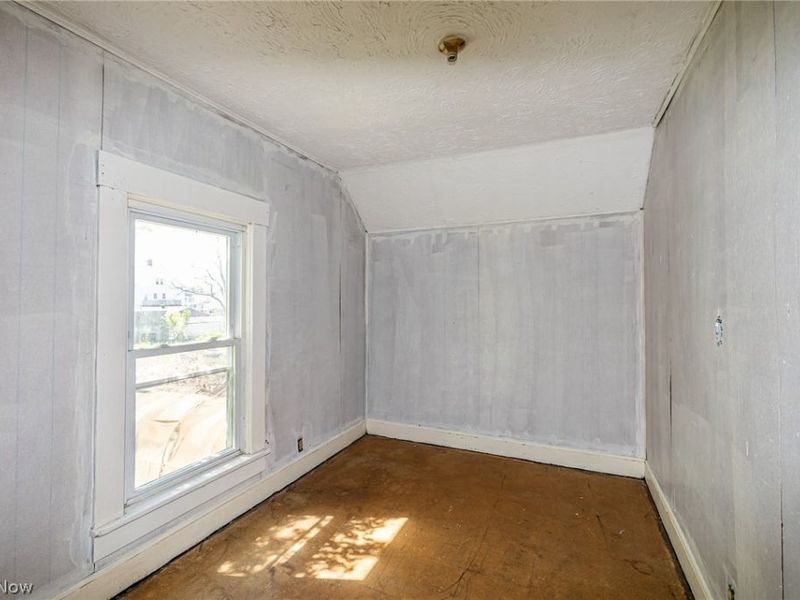 1107 W 2nd Street, Lorain, OH 44052 Photo 37