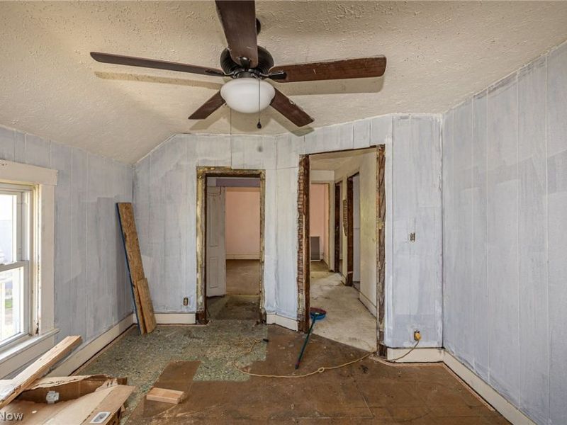 1107 W 2nd Street, Lorain, OH 44052 Photo 7