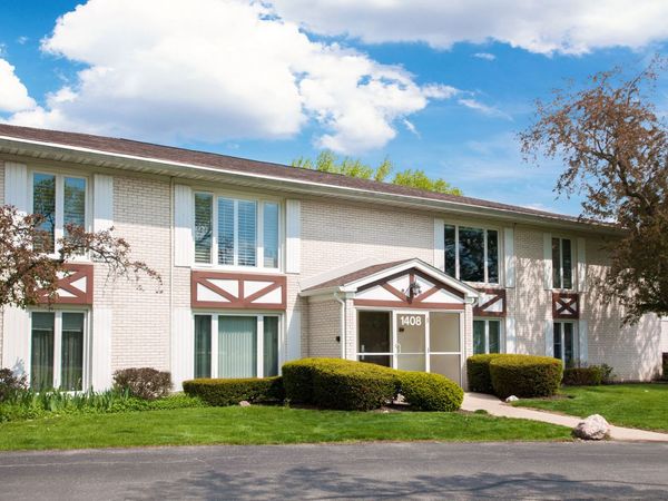 1408 S New Wilke Road , Unit 2-B, Arlington Heights, IL 60005