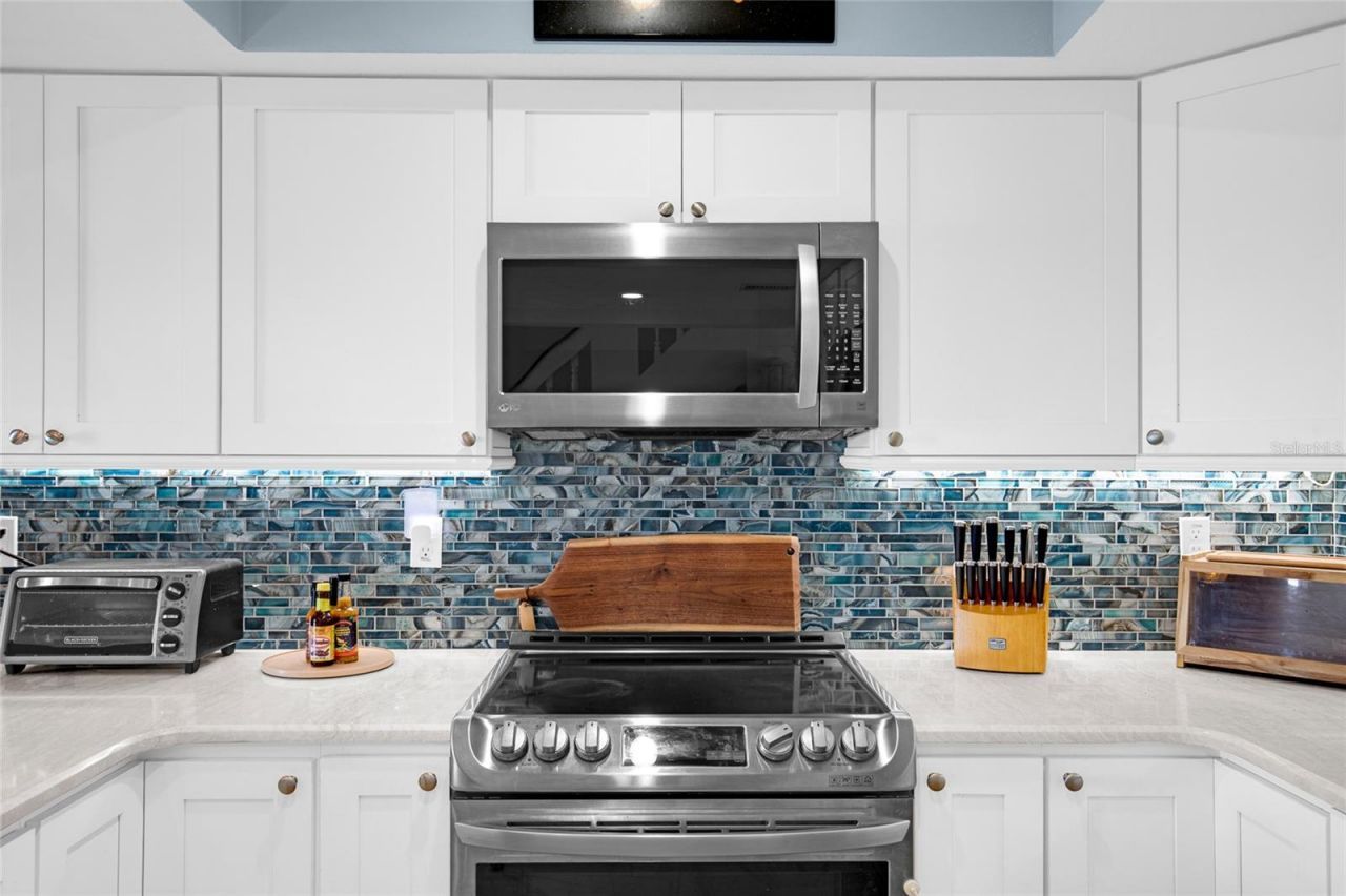 121 Lagoon Court, New Smyrna Beach, FL 32169 Photo
