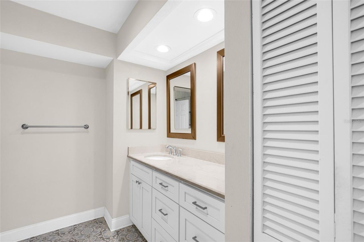 121 Lagoon Court, New Smyrna Beach, FL 32169 Photo