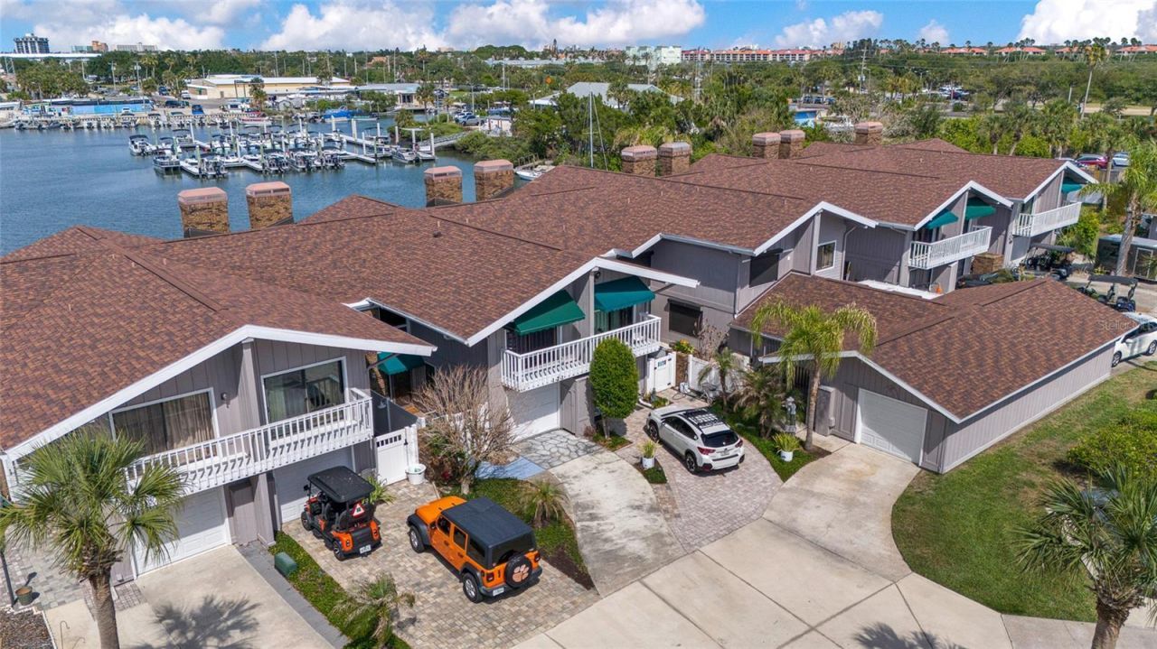 121 Lagoon Court, New Smyrna Beach, FL 32169 Photo