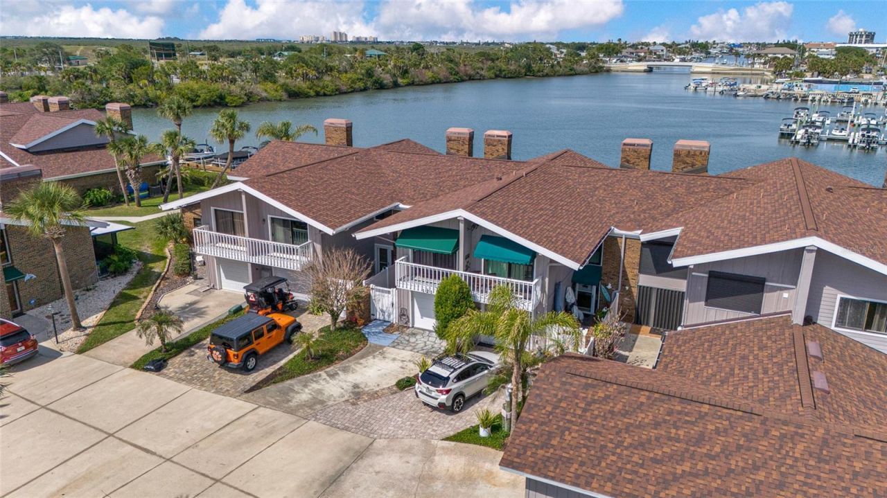 121 Lagoon Court, New Smyrna Beach, FL 32169 Photo