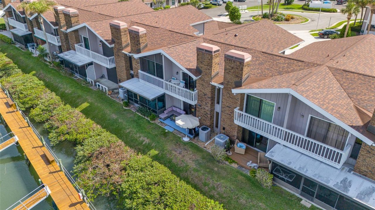 121 Lagoon Court, New Smyrna Beach, FL 32169 Photo
