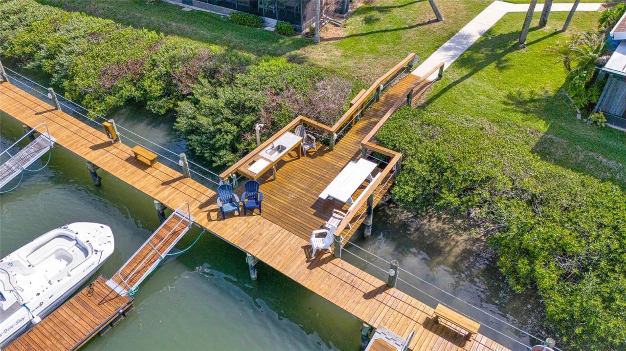 121 Lagoon Court, New Smyrna Beach, FL 32169 Photo
