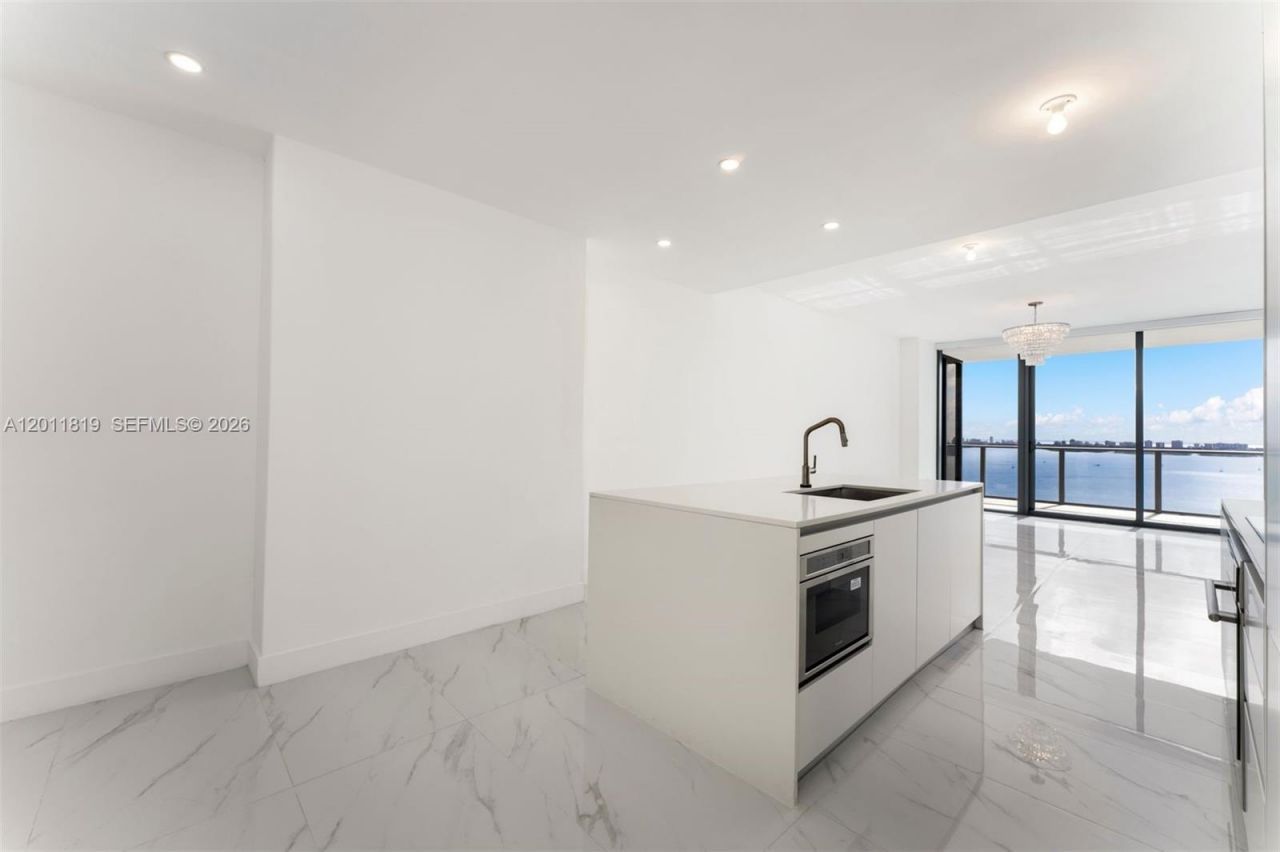 700 NE 24, Unit 2504, Miami, FL 33137 Photo
