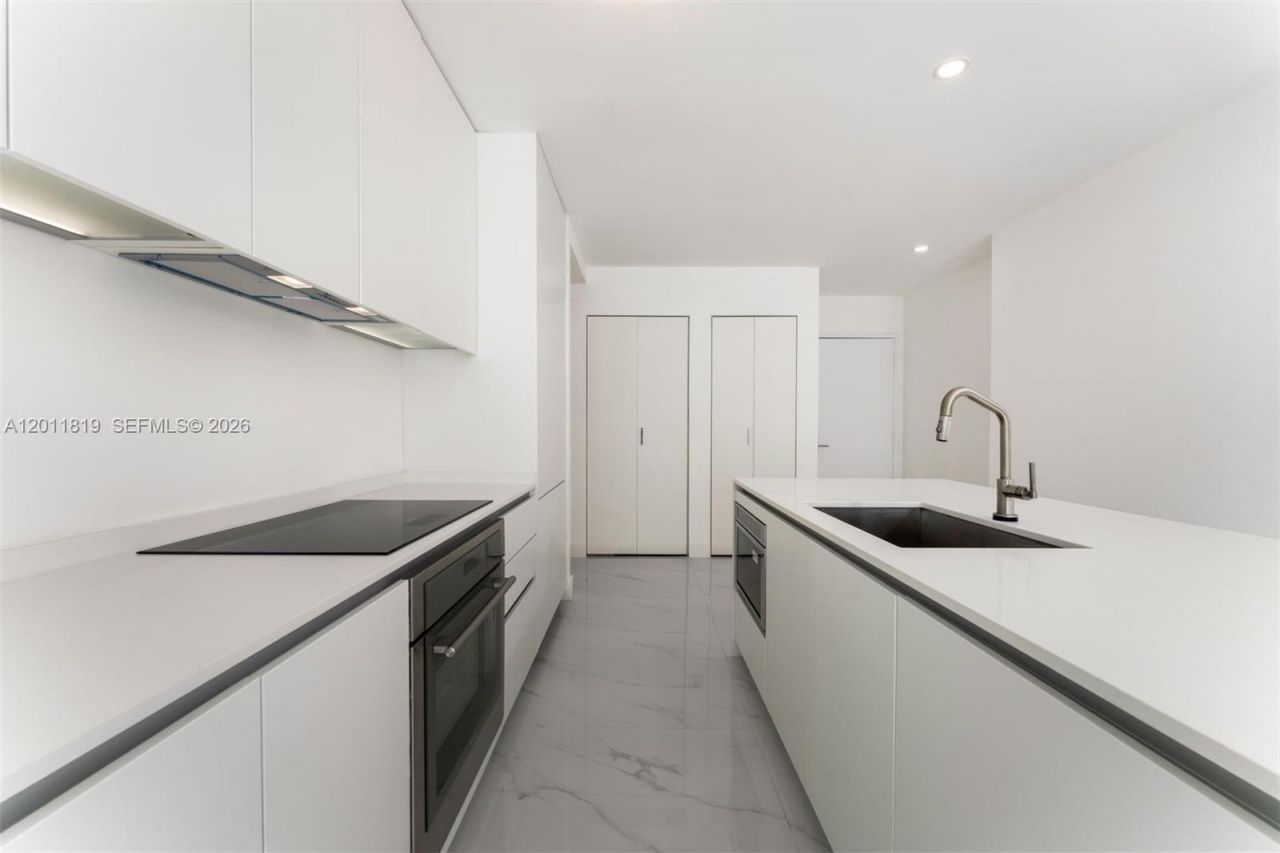 700 NE 24, Unit 2504, Miami, FL 33137 Photo
