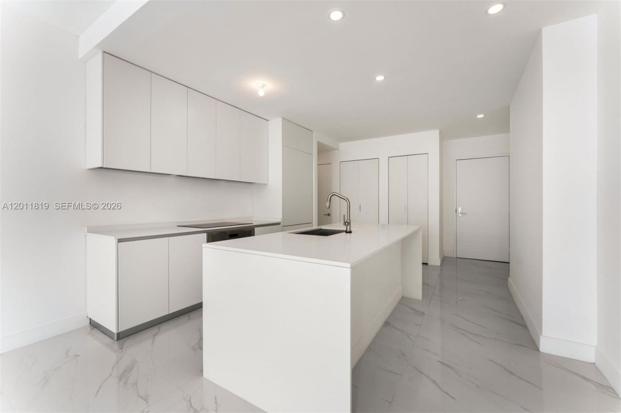 700 NE 24, Unit 2504, Miami, FL 33137 Photo