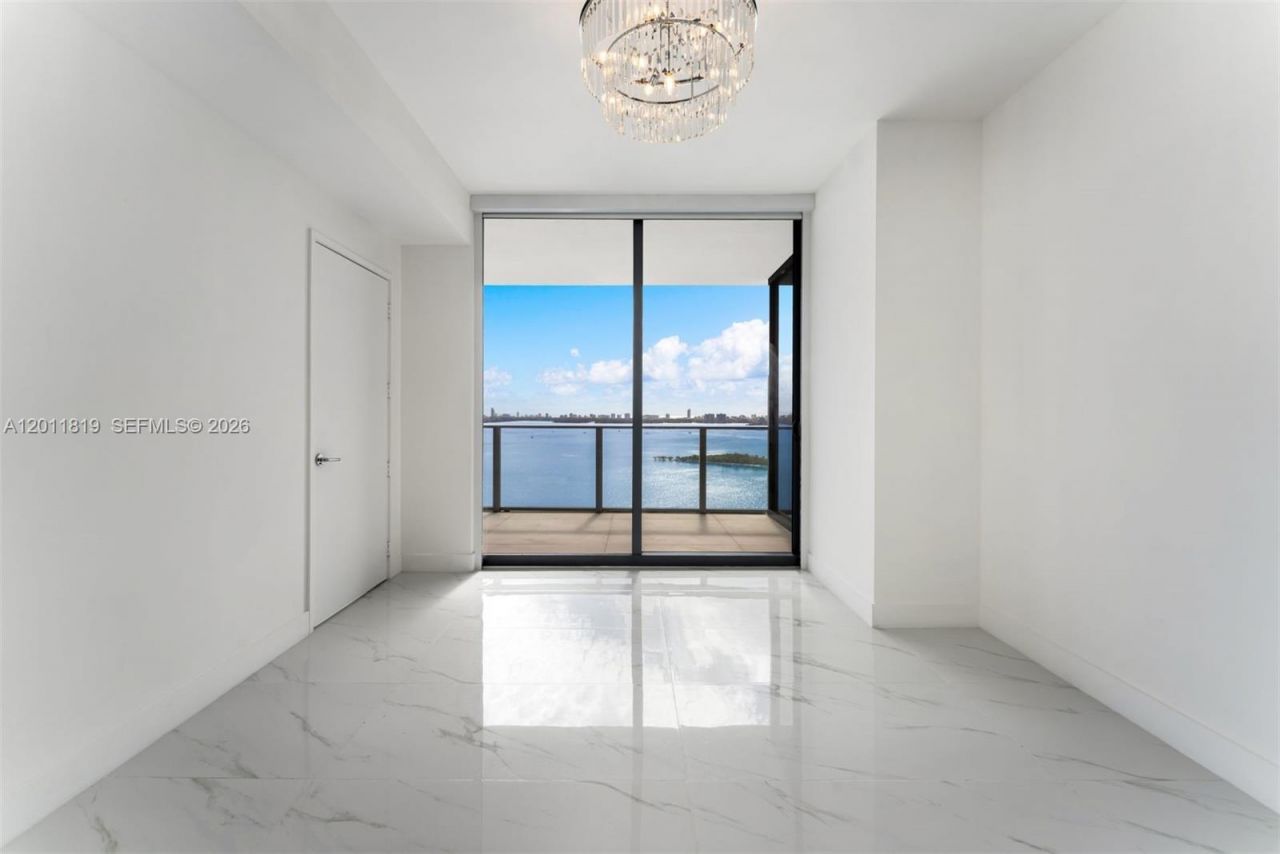700 NE 24, Unit 2504, Miami, FL 33137 Photo