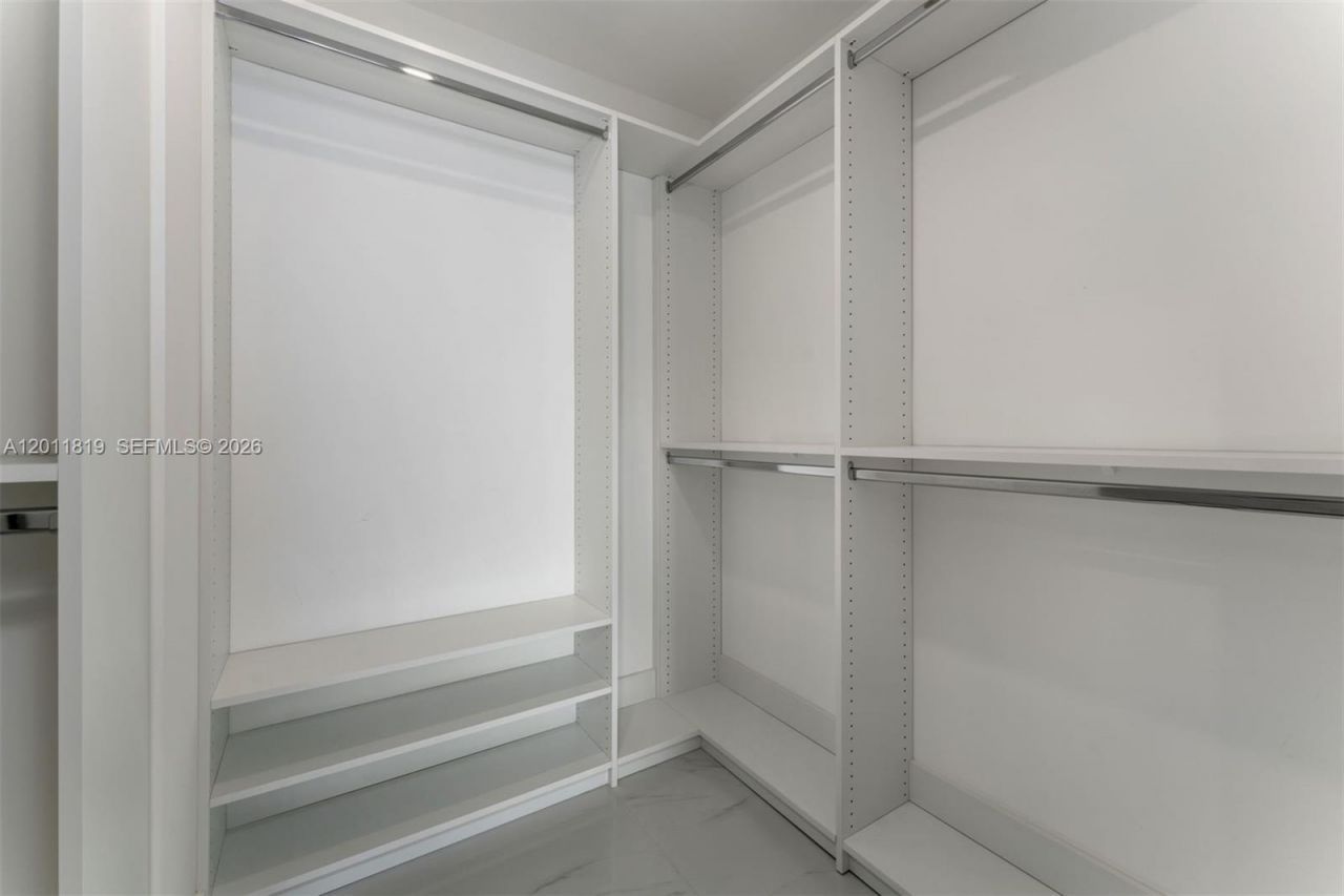 700 NE 24, Unit 2504, Miami, FL 33137 Photo