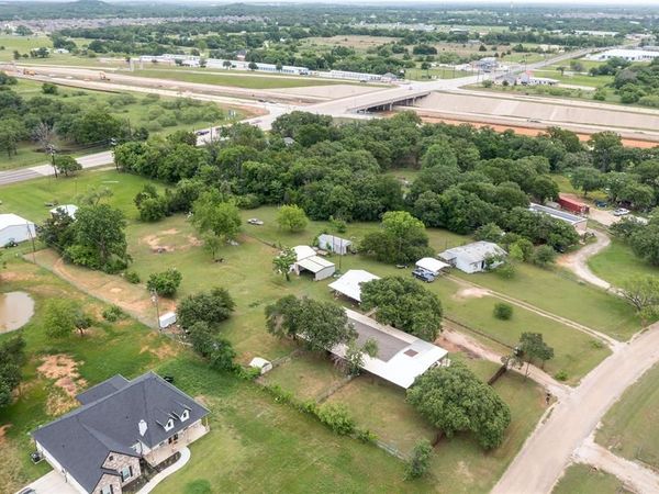 5716 Thousand Oaks Drive, Joshua, TX 76058