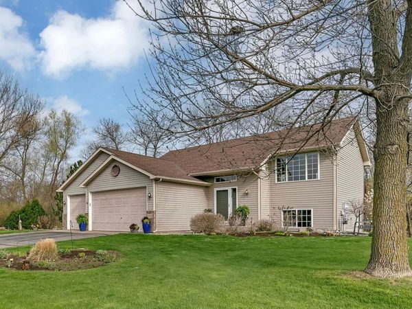 610 Knollwood Court, Annandale, MN 55302