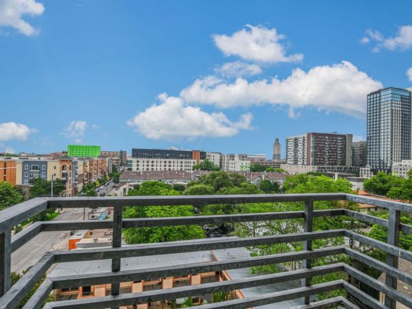 711 W 26th ST, Unit 702, Austin, TX 78705