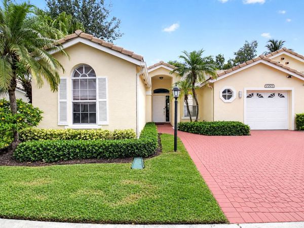 17257 Boca Club Boulevard, Unit Apt 5, Boca Raton, FL 33487
