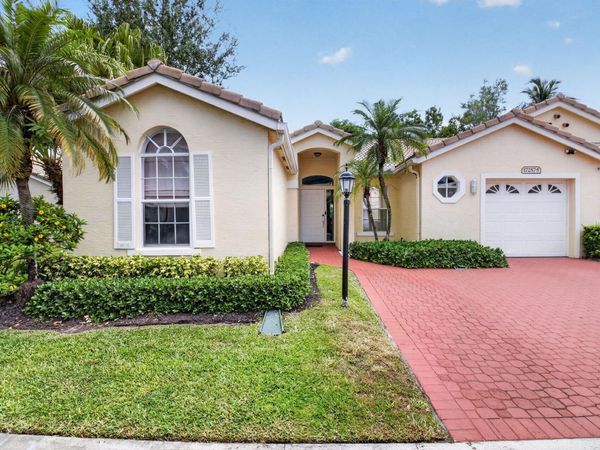 17257 Boca Club Boulevard, Unit Apt 5, Boca Raton, FL 33487