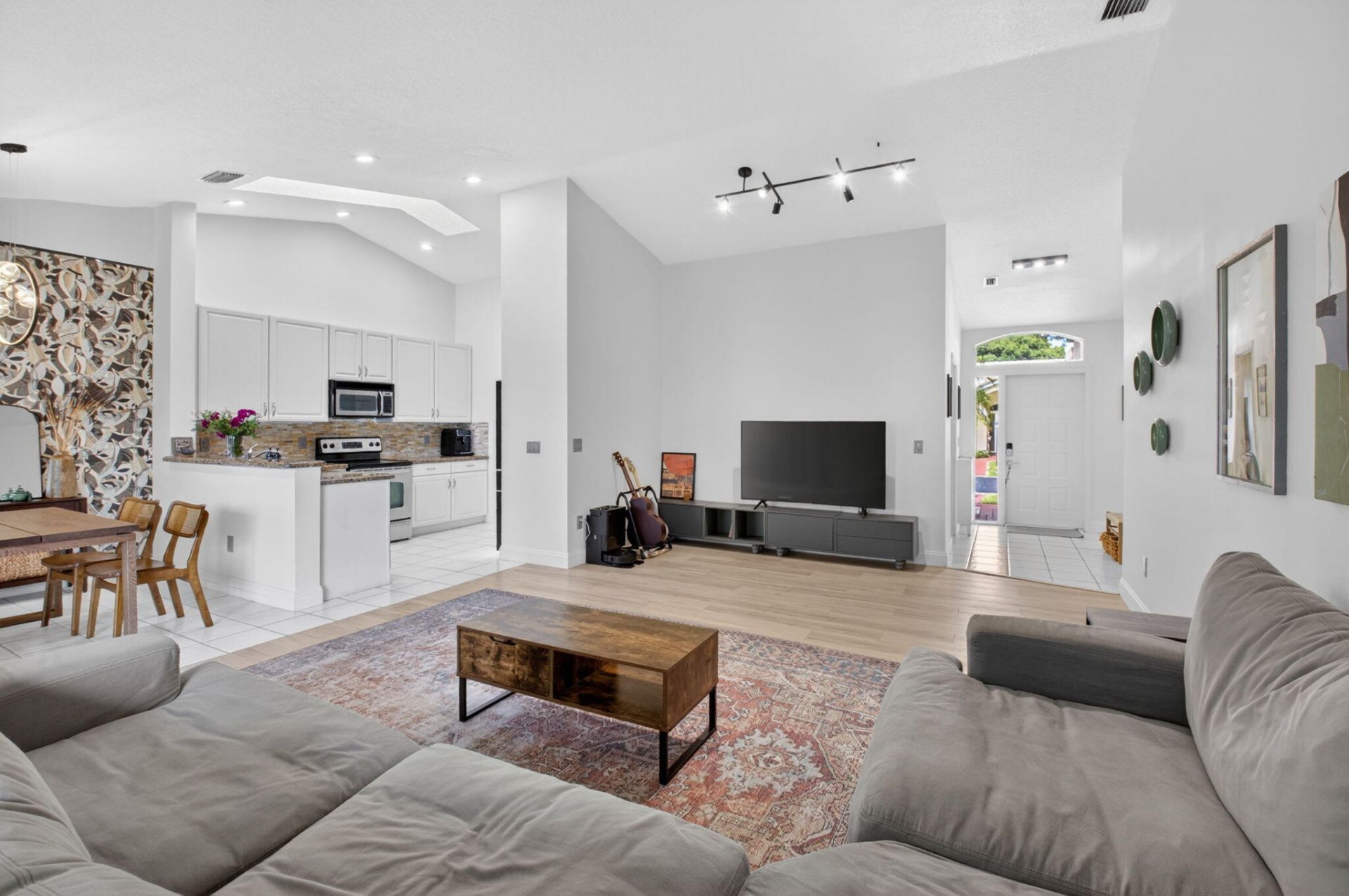 17257 Boca Club Boulevard, Unit Apt 5, Boca Raton, FL 33487 Photo