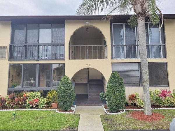 320 Pine Ridge Circle, Greenacres, FL 33463