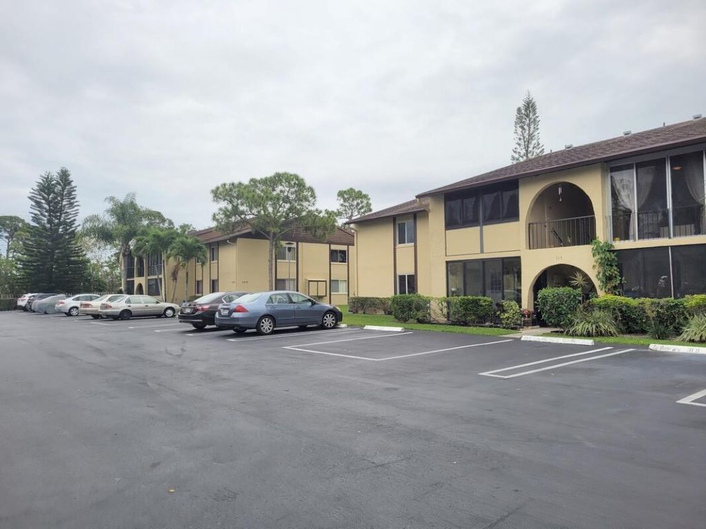 320 Pine Ridge Circle, Greenacres, FL 33463 Photo