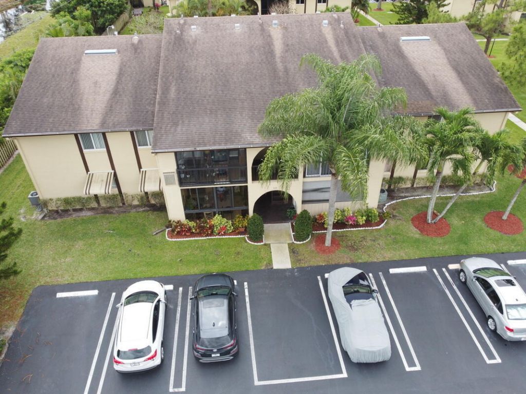 320 Pine Ridge Circle, Greenacres, FL 33463 Photo