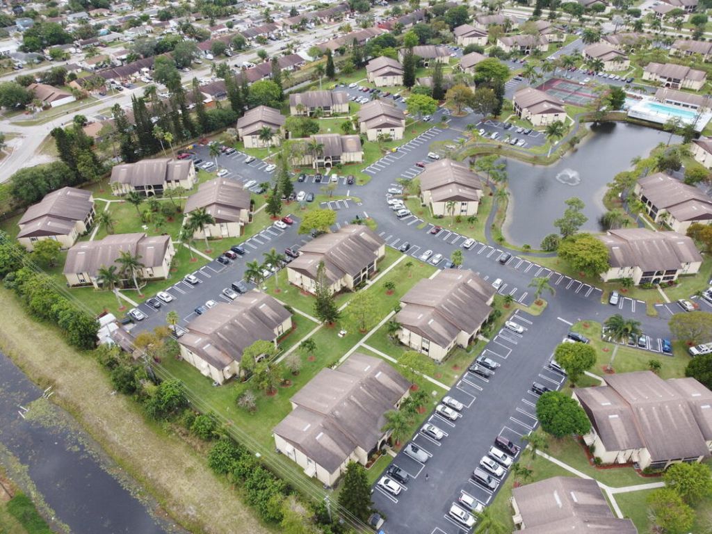320 Pine Ridge Circle, Greenacres, FL 33463 Photo