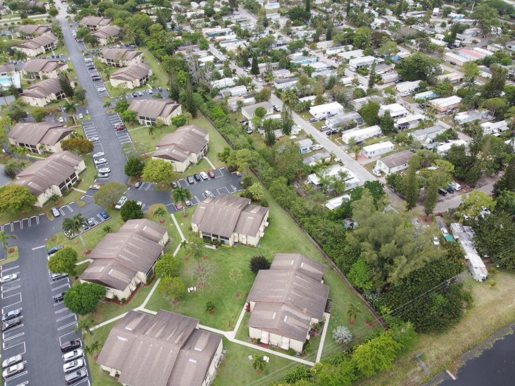 320 Pine Ridge Circle, Greenacres, FL 33463 Photo