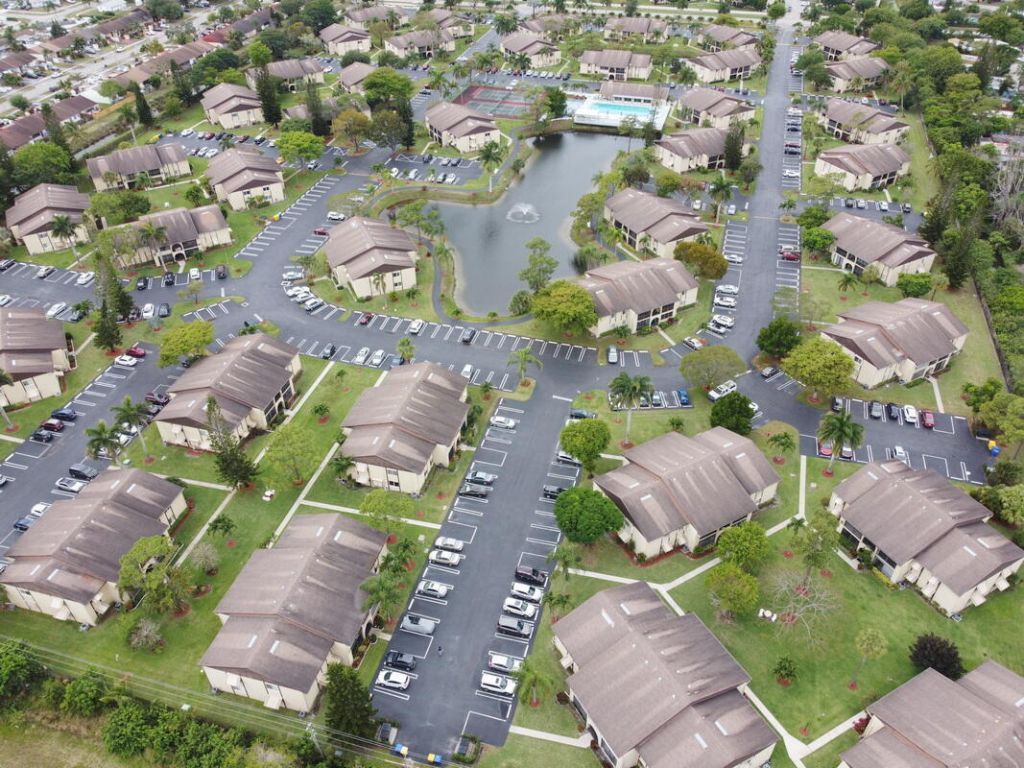 320 Pine Ridge Circle, Greenacres, FL 33463 Photo