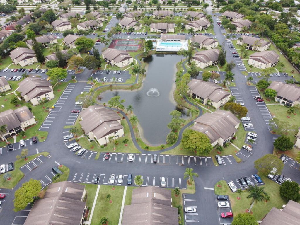 320 Pine Ridge Circle, Greenacres, FL 33463 Photo