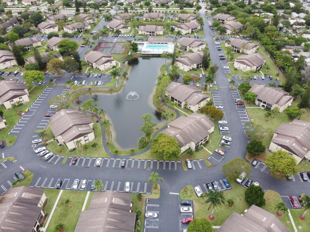 320 Pine Ridge Circle, Greenacres, FL 33463 Photo
