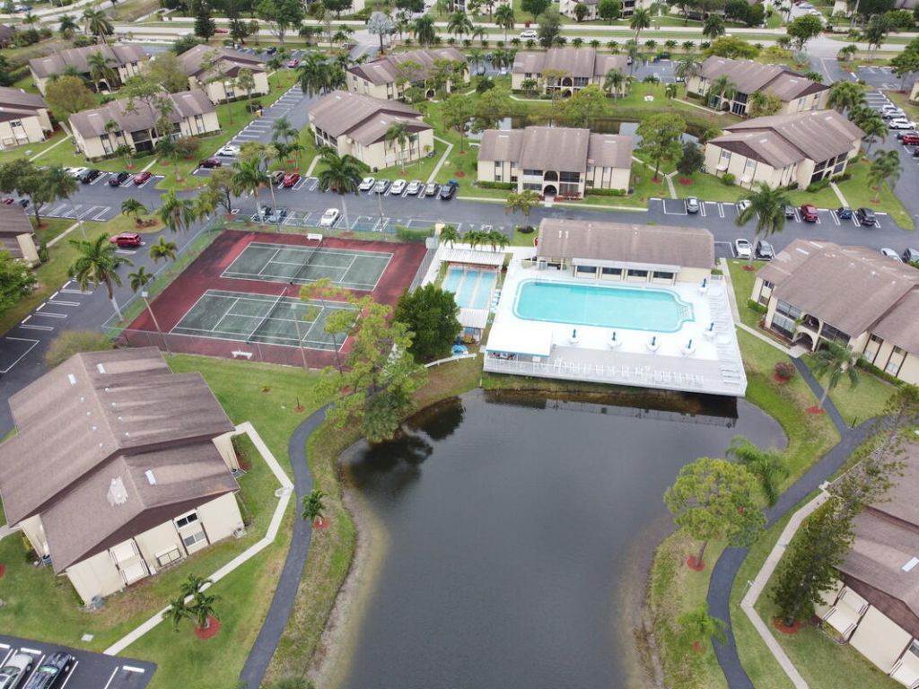 320 Pine Ridge Circle, Greenacres, FL 33463 Photo
