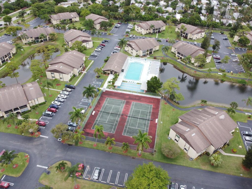 320 Pine Ridge Circle, Greenacres, FL 33463 Photo
