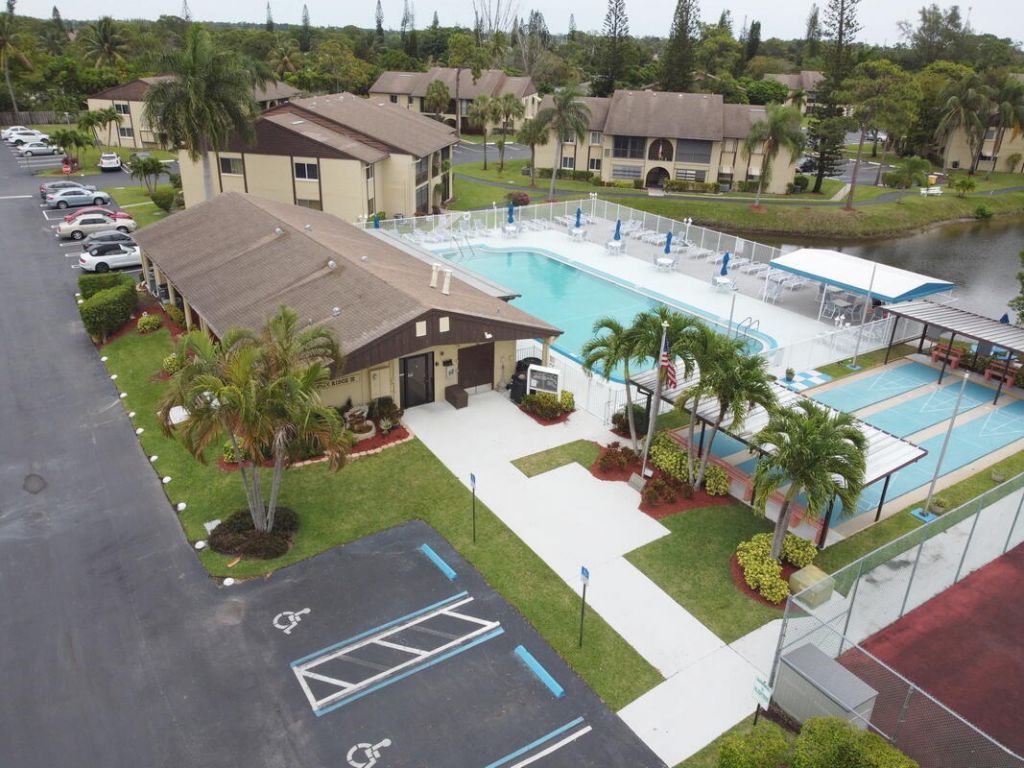 320 Pine Ridge Circle, Greenacres, FL 33463 Photo