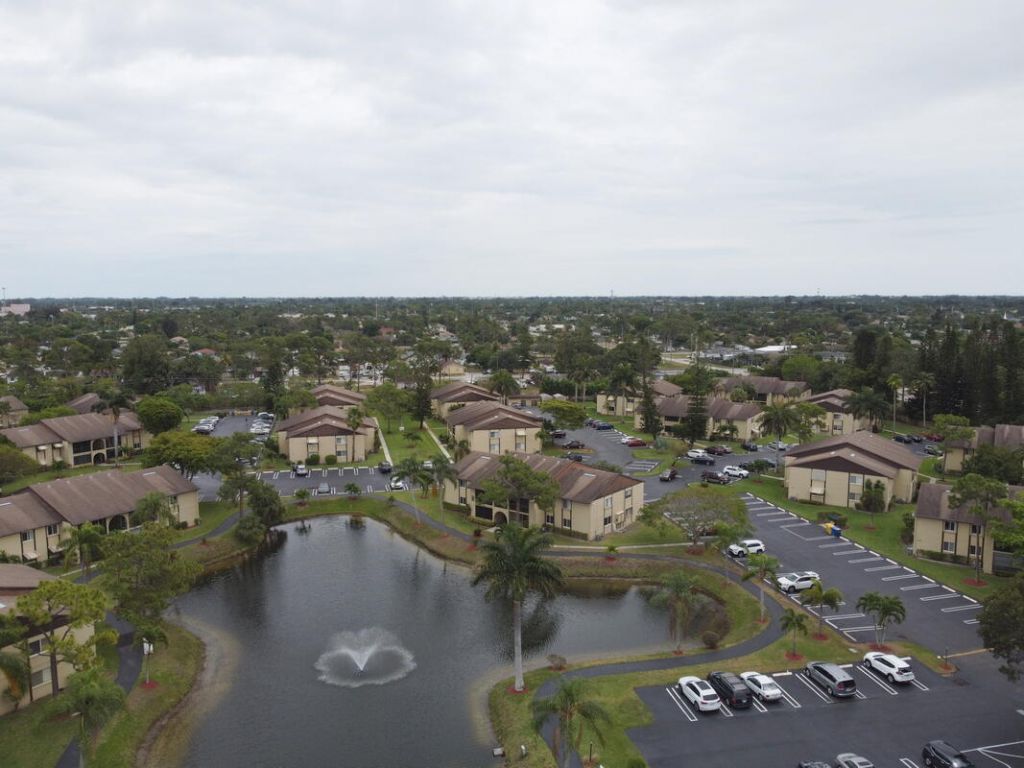 320 Pine Ridge Circle, Greenacres, FL 33463 Photo