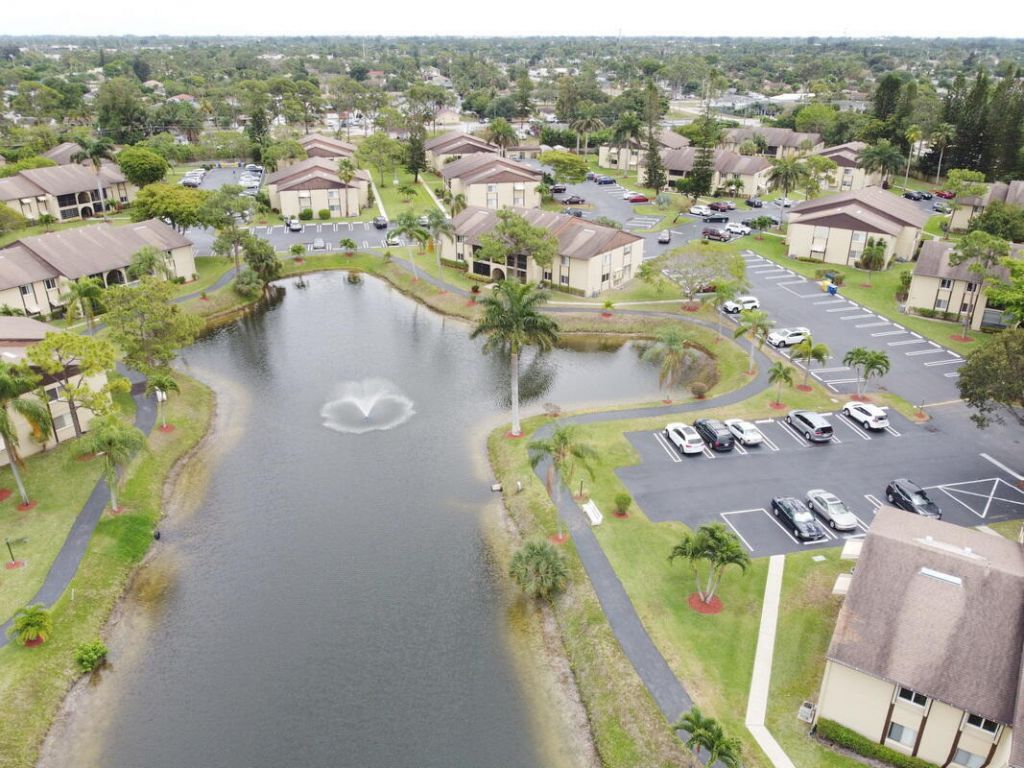 320 Pine Ridge Circle, Greenacres, FL 33463 Photo
