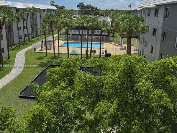 10820 SW 200th Dr , Unit 358, Cutler Bay, FL 33157