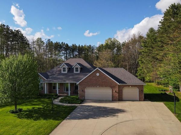 3212 Sherman Rd, Mansfield, OH 44903