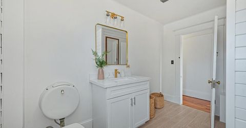 2940 23rd St, Sacramento, CA 95818 Photo