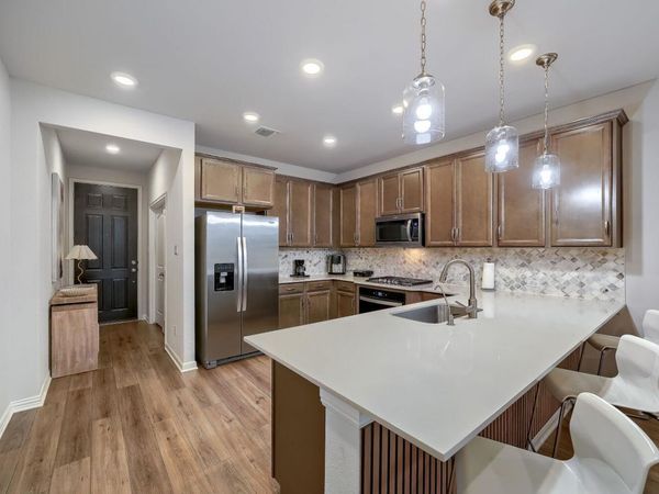 511 Palo Brea LOOP, Hutto, TX 78634