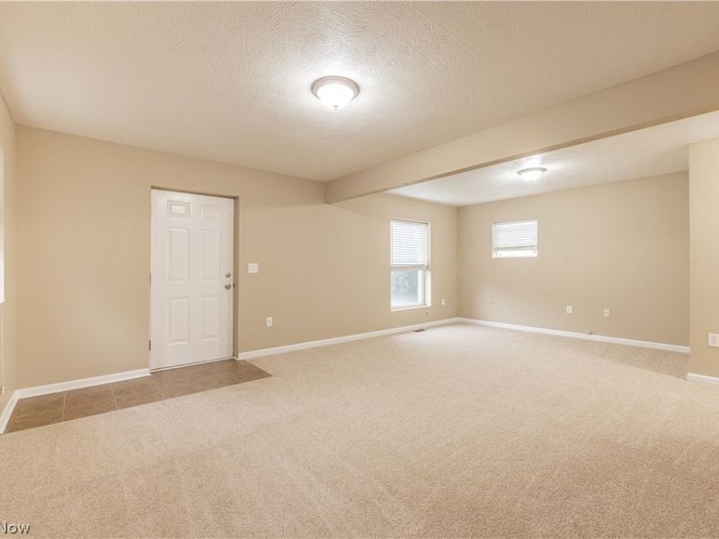 17511 Throckley Avenue, Cleveland, OH 44128 Photo 13