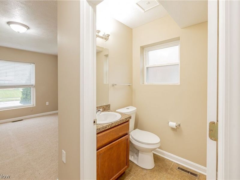 17511 Throckley Avenue, Cleveland, OH 44128 Photo 14