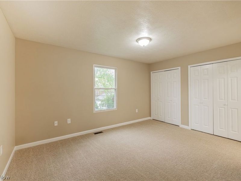 17511 Throckley Avenue, Cleveland, OH 44128 Photo 20
